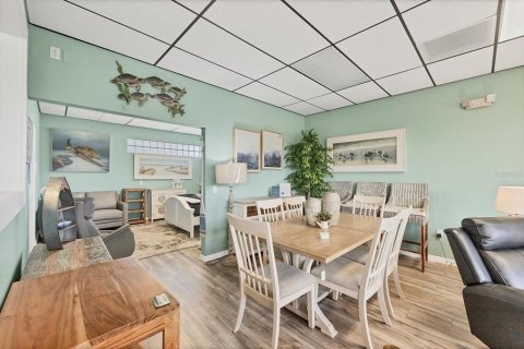 Propiedad comercial en venta en Englewood, Florida, 289.02 m2 № 1773876 - foto 18