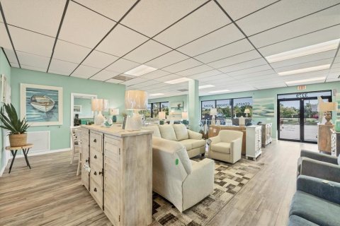 Propiedad comercial en venta en Englewood, Florida, 289.02 m2 № 1773876 - foto 5