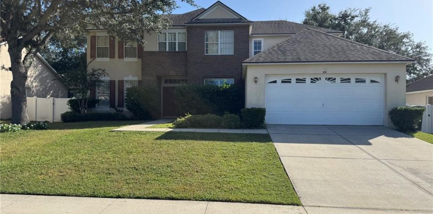 Villa ou maison à Clermont, Floride 5 chambres, 319.03 m2 № 2432704