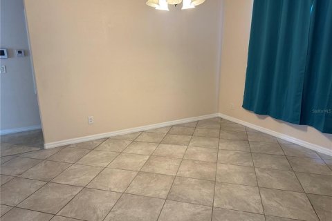 Villa ou maison à louer à Clermont, Floride: 5 chambres, 319.03 m2 № 2432704 - photo 6