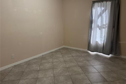Villa ou maison à louer à Clermont, Floride: 5 chambres, 319.03 m2 № 2432704 - photo 7