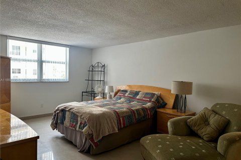 Condominio en venta en Hollywood, Florida, 2 dormitorios, 137.5 m2 № 1926097 - foto 18