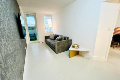 Снять в аренду кондоминиум в Майами-Бич, Флорида 1 спальня, 49.24м2, № 1959539 - фото 3