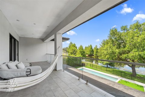 House in Orlando, Florida 5 bedrooms, 424.93 sq.m. № 1835697 - photo 20