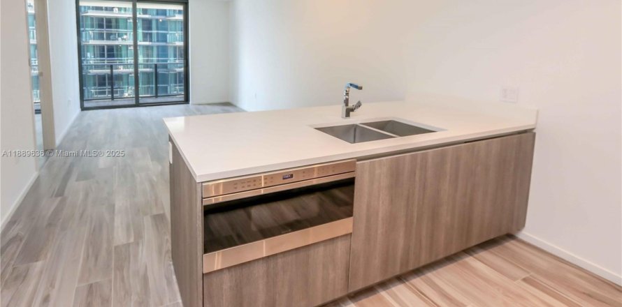 Condo à Miami, Floride, 1 chambre  № 1938921