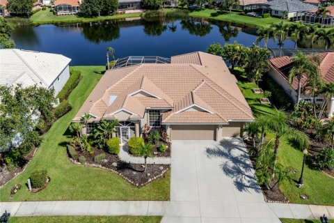 Villa ou maison à vendre à Sarasota, Floride: 4 chambres, 228.35 m2 № 1797812 - photo 2