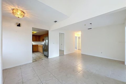 Touwnhouse à vendre à Casselberry, Floride: 3 chambres, 124.86 m2 № 2313158 - photo 24