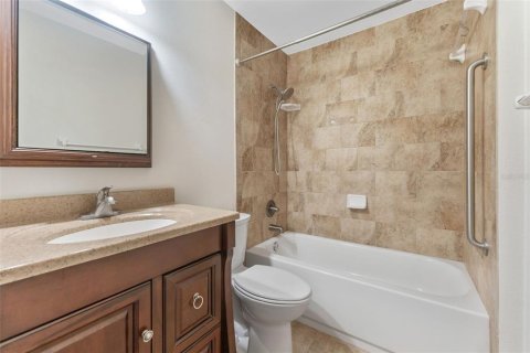 Condominio en venta en Tampa, Florida, 2 dormitorios, 74.69 m2 № 1556270 - foto 9