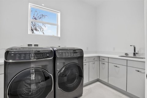 Купить виллу или дом в Бока-Ратон, Флорида 5 спален, 392.7м2, № 2005428 - фото 9