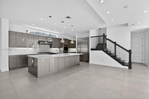 Купить виллу или дом в Бока-Ратон, Флорида 5 спален, 392.7м2, № 2005428 - фото 4