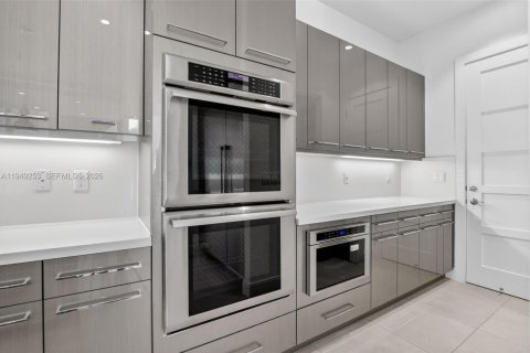 Купить виллу или дом в Бока-Ратон, Флорида 5 спален, 392.7м2, № 2005428 - фото 24