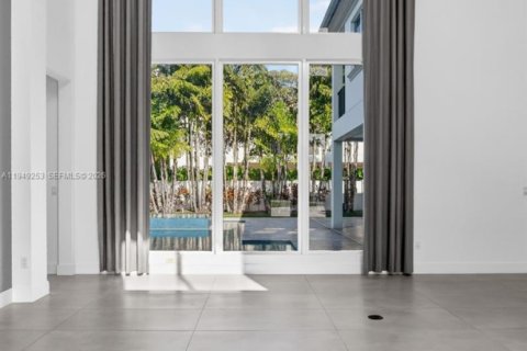 Купить виллу или дом в Бока-Ратон, Флорида 5 спален, 392.7м2, № 2005428 - фото 15