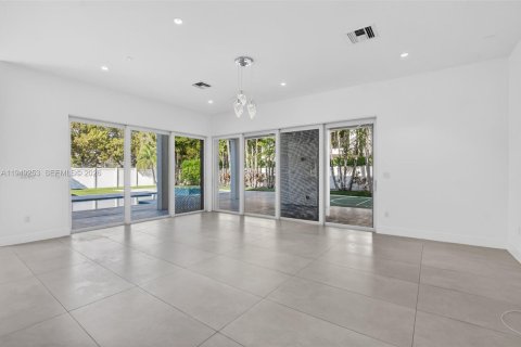 Купить виллу или дом в Бока-Ратон, Флорида 5 спален, 392.7м2, № 2005428 - фото 25