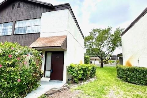 Touwnhouse à louer à Pompano Beach, Floride: 2 chambres, 97.92 m2 № 2016573 - photo 10