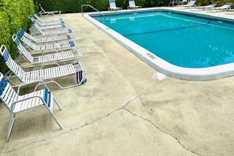 Touwnhouse à louer à Pompano Beach, Floride: 2 chambres, 97.92 m2 № 2016573 - photo 11