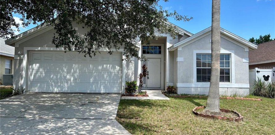 Villa ou maison à Davenport, Floride 4 chambres, 167.6 m2 № 2383918