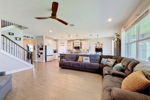 House in Bradenton, Florida 5 bedrooms, 277.59 sq.m. № 2212018 - photo 18