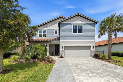 House in Bradenton, Florida 5 bedrooms, 277.59 sq.m. № 2212018 - photo 2