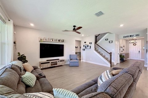 House in Bradenton, Florida 5 bedrooms, 277.59 sq.m. № 2212018 - photo 15