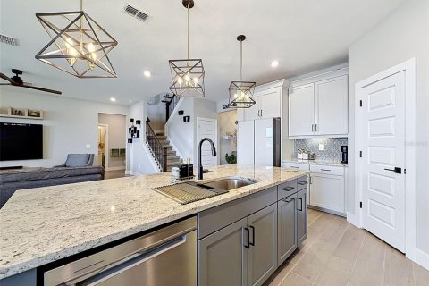 House in Bradenton, Florida 5 bedrooms, 277.59 sq.m. № 2212018 - photo 24