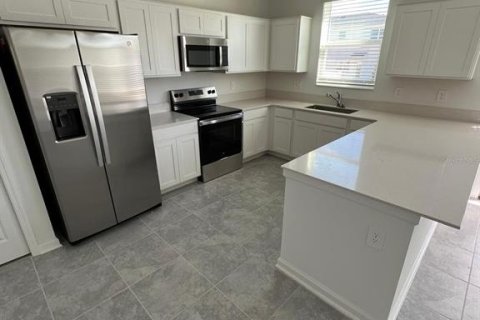 Adosado en alquiler en Davenport, Florida, 4 dormitorios, 181.53 m2 № 1813718 - foto 3