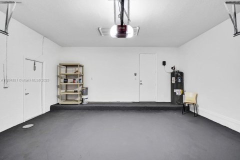 Casa en venta en Miramar, Florida, 4 dormitorios, 251.49 m2 № 1949268 - foto 25