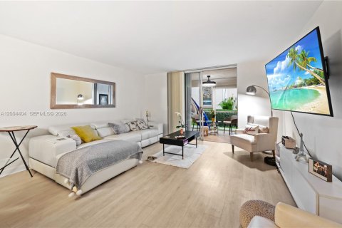 Copropriété à vendre à Dania Beach, Floride: 2 chambres, 106.28 m2 № 2069481 - photo 7