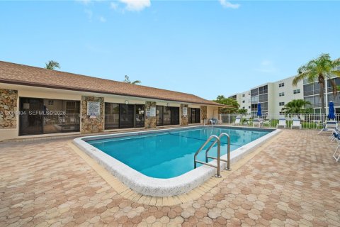 Copropriété à vendre à Dania Beach, Floride: 2 chambres, 106.28 m2 № 2069481 - photo 25