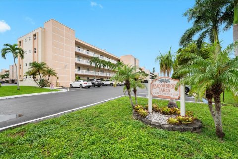 Copropriété à vendre à Dania Beach, Floride: 2 chambres, 106.28 m2 № 2069481 - photo 27