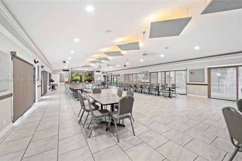 Copropriété à vendre à Dania Beach, Floride: 2 chambres, 106.28 m2 № 2069481 - photo 22