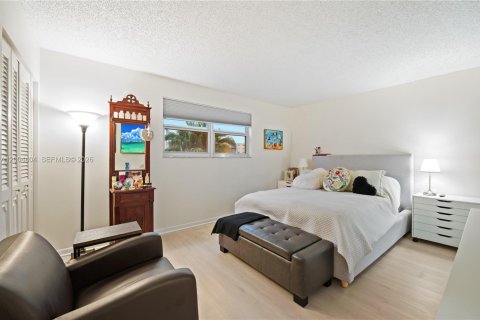 Copropriété à vendre à Dania Beach, Floride: 2 chambres, 106.28 m2 № 2069481 - photo 13