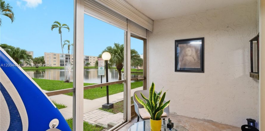 Condo à Dania Beach, Floride, 2 chambres  № 2069481