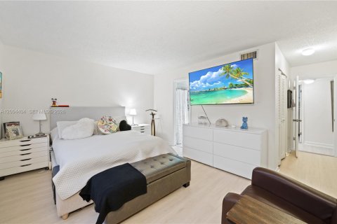 Copropriété à vendre à Dania Beach, Floride: 2 chambres, 106.28 m2 № 2069481 - photo 14