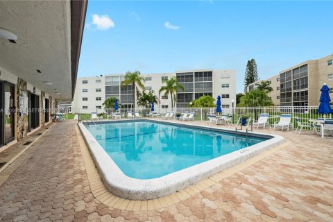 Copropriété à vendre à Dania Beach, Floride: 2 chambres, 106.28 m2 № 2069481 - photo 24