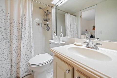 Copropriété à vendre à Dania Beach, Floride: 2 chambres, 106.28 m2 № 2069481 - photo 16