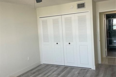 Condominio en venta en Clearwater, Florida, 2 dormitorios, 115.2 m2 № 1563541 - foto 11