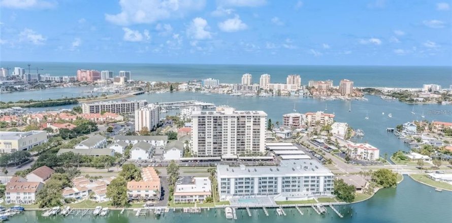 Condo in Clearwater, Florida, 2 bedrooms № 1563541