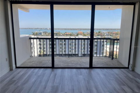 Condominio en venta en Clearwater, Florida, 2 dormitorios, 115.2 m2 № 1563541 - foto 4