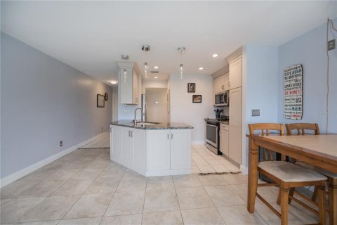 Condo in Punta Gorda, Florida, 2 bedrooms  № 1567593 - photo 17