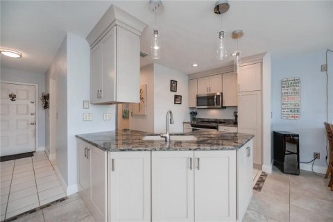 Condo in Punta Gorda, Florida, 2 bedrooms  № 1567593 - photo 10