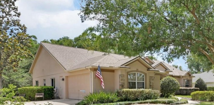 Casa en DeLand, Florida 4 dormitorios, 246.93 m2 № 1649273