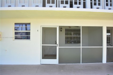 Condominio en venta en Hallandale Beach, Florida, 1 dormitorio, 63.45 m2 № 1761867 - foto 2
