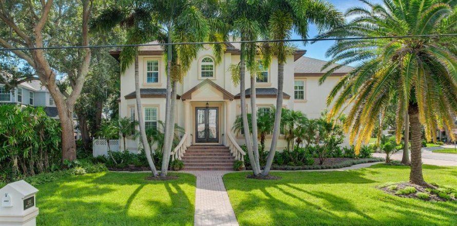 Villa ou maison à Tampa, Floride 4 chambres, 390.93 m2 № 1321852