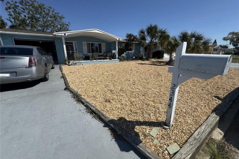 House in Holiday, Florida 4 bedrooms, 127.93 sq.m. № 1578563 - photo 2