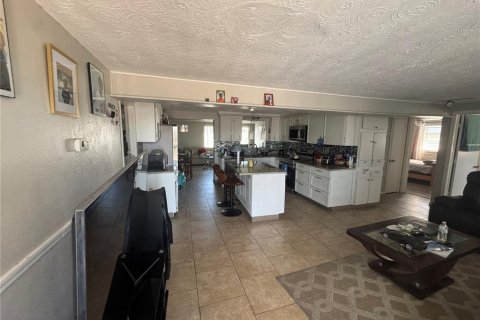 House in Holiday, Florida 4 bedrooms, 127.93 sq.m. № 1578563 - photo 5