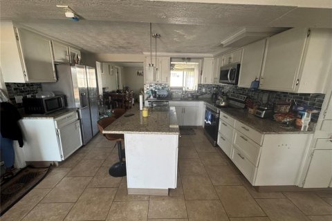 House in Holiday, Florida 4 bedrooms, 127.93 sq.m. № 1578563 - photo 8