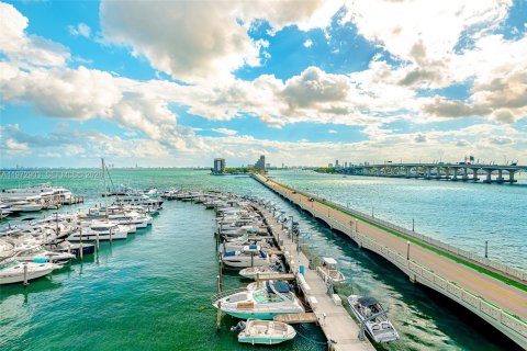 Condominio en venta en Miami, Florida, 1 dormitorio, 78.04 m2 № 2033088 - foto 25