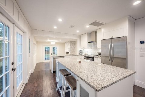 Casa en venta en Sarasota, Florida, 2 dormitorios, 93.65 m2 № 2229344 - foto 3