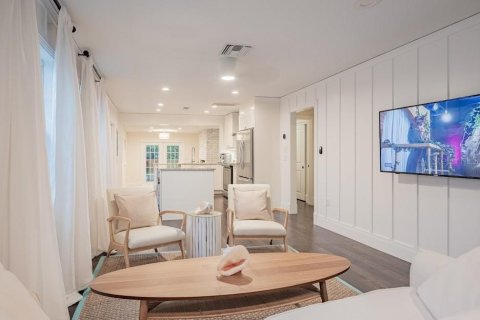 Casa en venta en Sarasota, Florida, 2 dormitorios, 93.65 m2 № 2229344 - foto 8