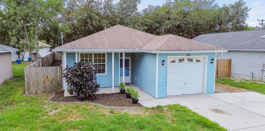 House in Lutz, Florida 3 bedrooms, 104.61 sq.m. № 1745179